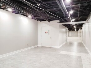 1208 Howard St, Omaha, NE for lease Interior Photo- Image 2 of 6
