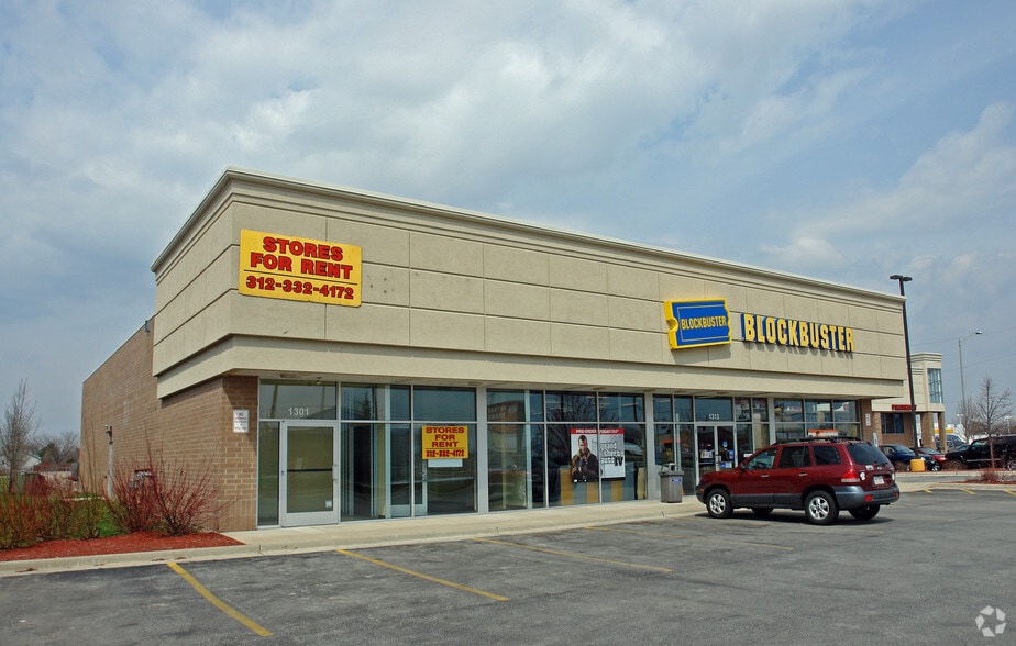 1301-1313 N Bridge St, Yorkville, IL for lease - Primary Photo - Image 2 of 3