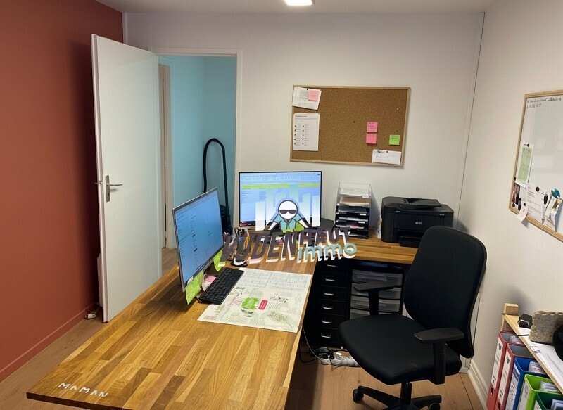 Flex in Muret for lease - Interior Photo - Image 3 of 9