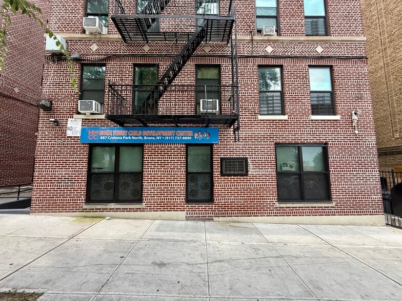 887 Crotona Pky N, Bronx, NY for lease - Building Photo - Image 2 of 18