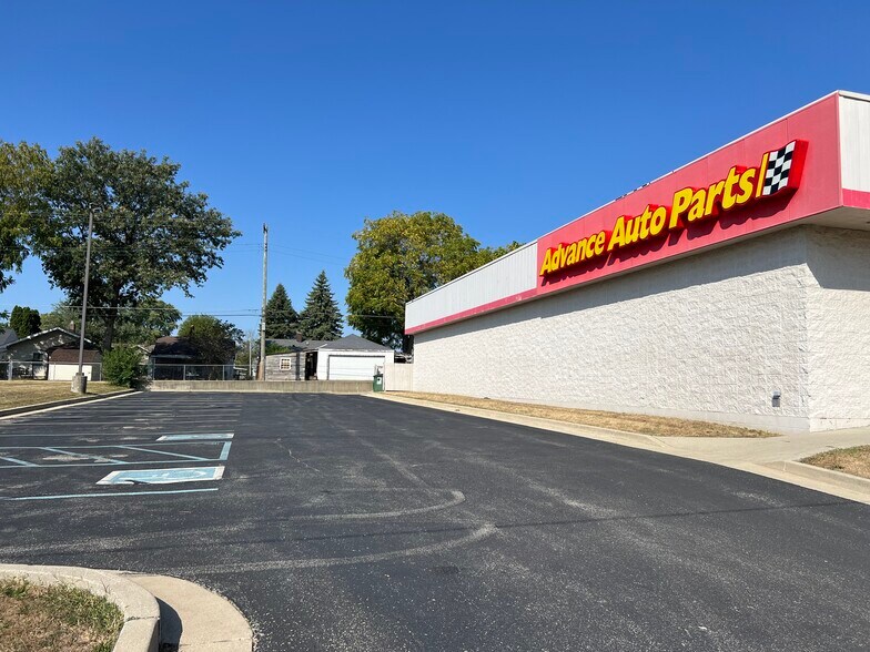 2001 S Madison St, Muncie, IN à vendre - Photo du bâtiment - Image 3 de 14