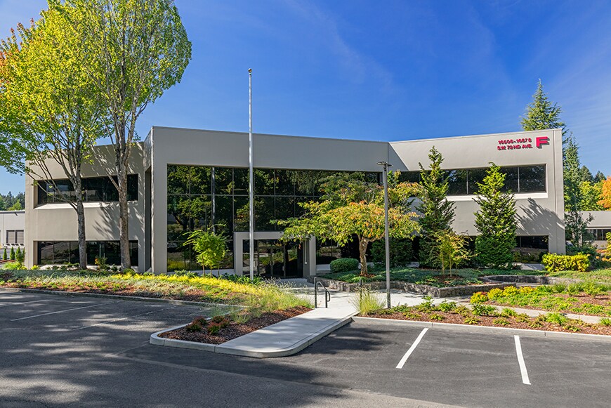 16505-16575 SW 72nd Ave, Portland, OR for lease - Primary Photo - Image 1 of 18