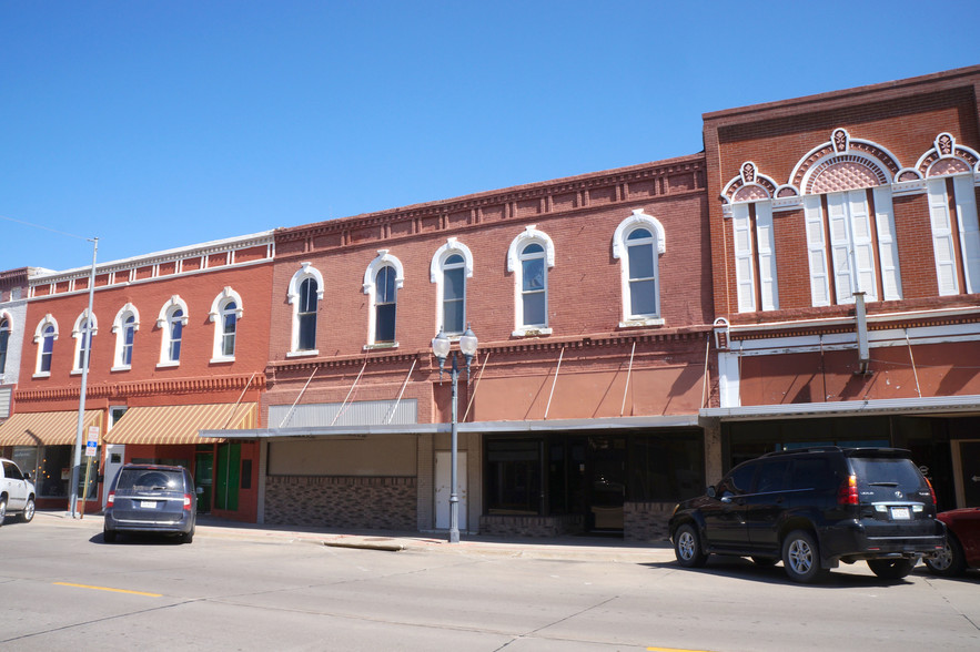 1232 Main Ave, Crete, NE for sale - Primary Photo - Image 1 of 1