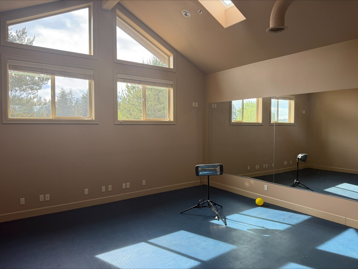 360 Knechtel Way NE, Bainbridge Island, WA 98110 - Unité 405 -  - Photo intérieure - Image 2 of 5