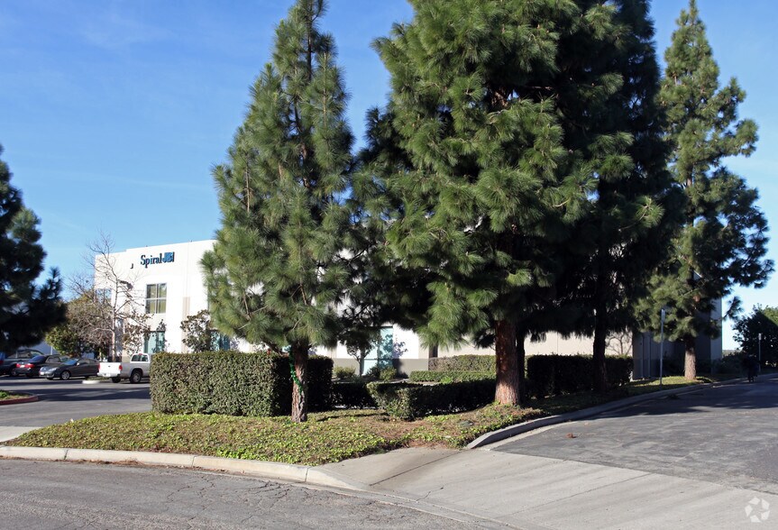 431 Calle San Pablo, Camarillo, CA à louer - Photo du bâtiment - Image 3 de 14