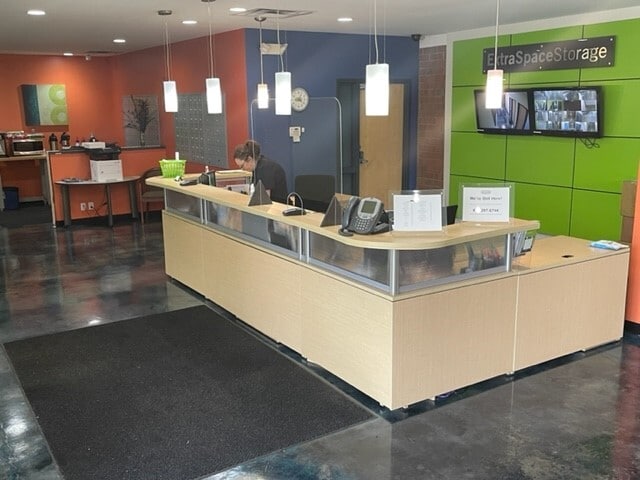 10 Strecker Rd, Ellisville, MO for lease - Interior Photo - Image 2 of 16