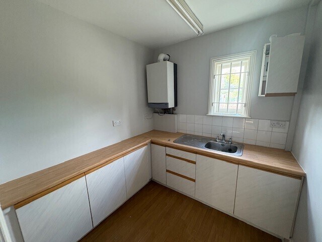 Buckland Rd, Maidstone à louer - Photo du bâtiment - Image 3 de 4