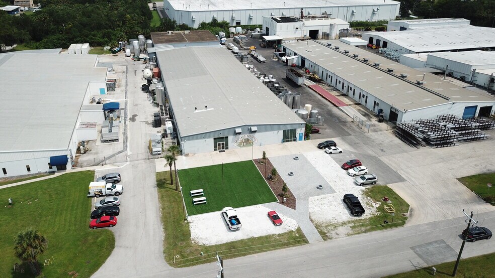 2650 Jewett Ln, Sanford, FL for lease - Building Photo - Image 2 of 16