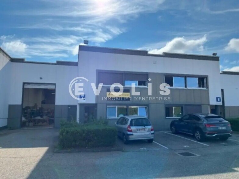Office in Décines-Charpieu for lease - Building Photo - Image 2 of 38