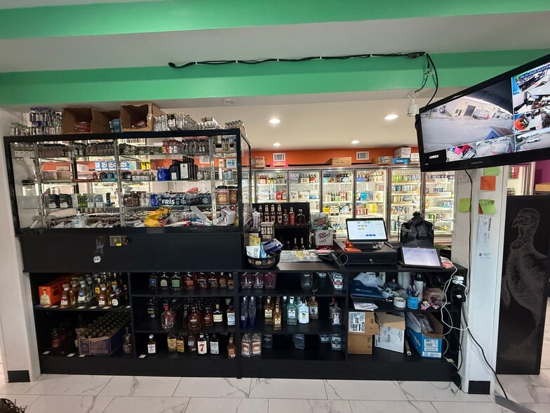 716 E Main St, Richmond, KY for sale - Building Photo - Image 3 of 6