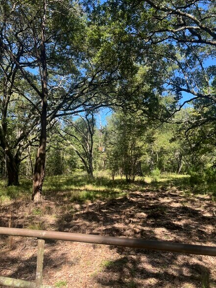 122 Carl W Ln, Greensburg, LA à vendre - Aérien - Image 1 de 3