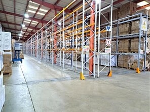 London Rd, Bedford for sale Interior Photo- Image 2 of 2