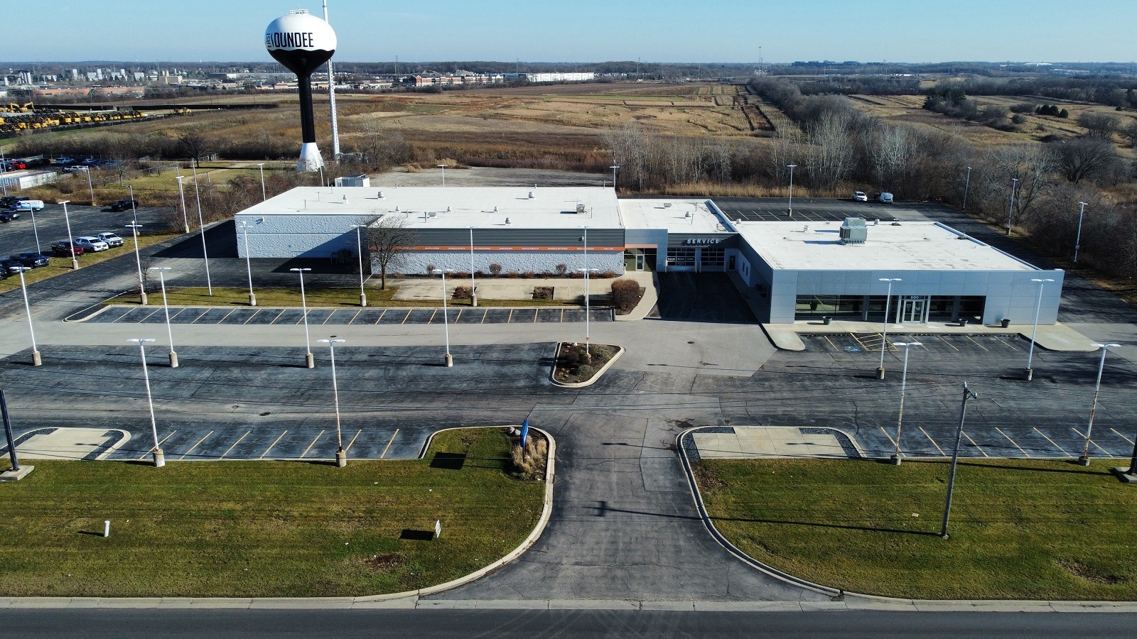 800 Dundee Ave, East Dundee, IL for lease Primary Photo- Image 1 of 15