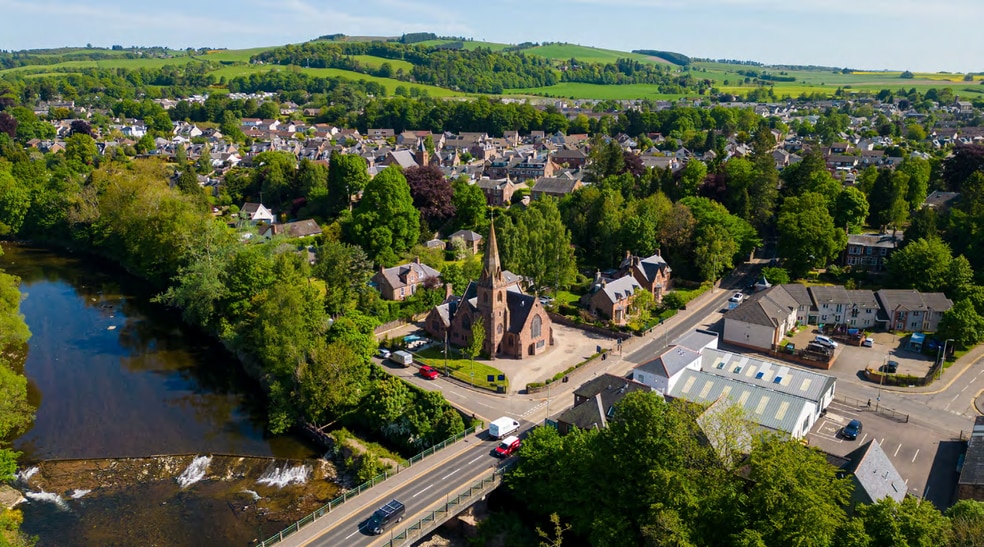 1 Riverside Ct, Rattray à vendre - Photo du bâtiment - Image 2 de 9