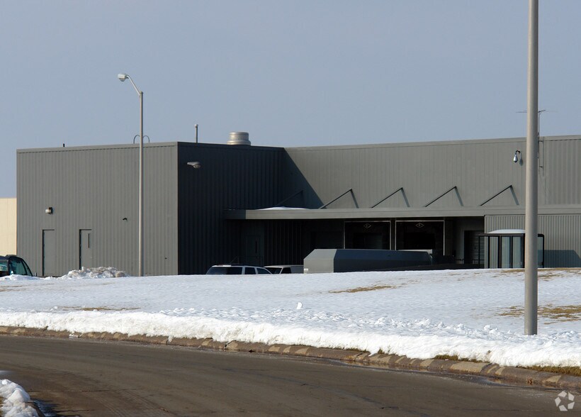 1890 N Wilkinson Way, Perrysburg, OH à vendre - Photo du bâtiment - Image 2 de 4