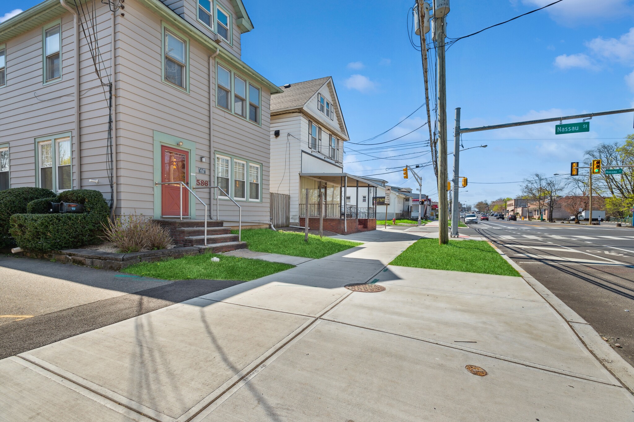 586 Livingston Ave, North Brunswick, NJ for sale Primary Photo- Image 1 of 1