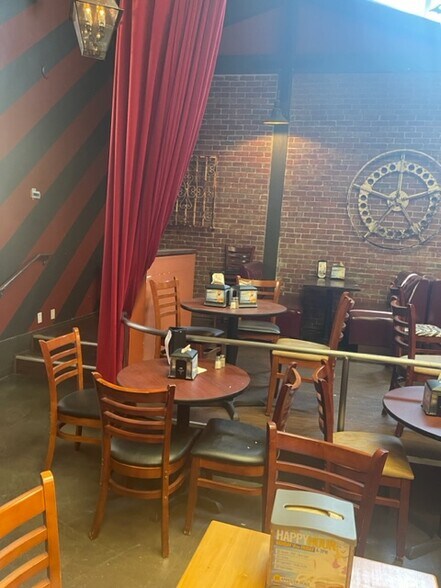 531 Castro St, San Francisco, CA à louer - Photo intérieure - Image 2 de 18