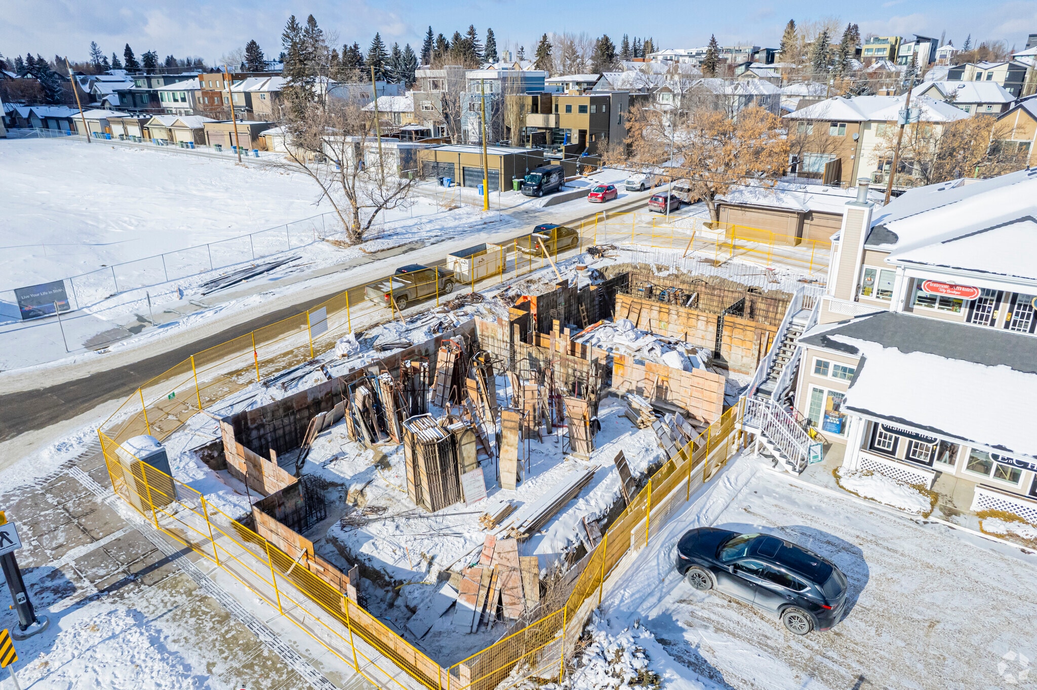 2138 33 Av SW, Calgary, AB for lease Primary Photo- Image 1 of 23