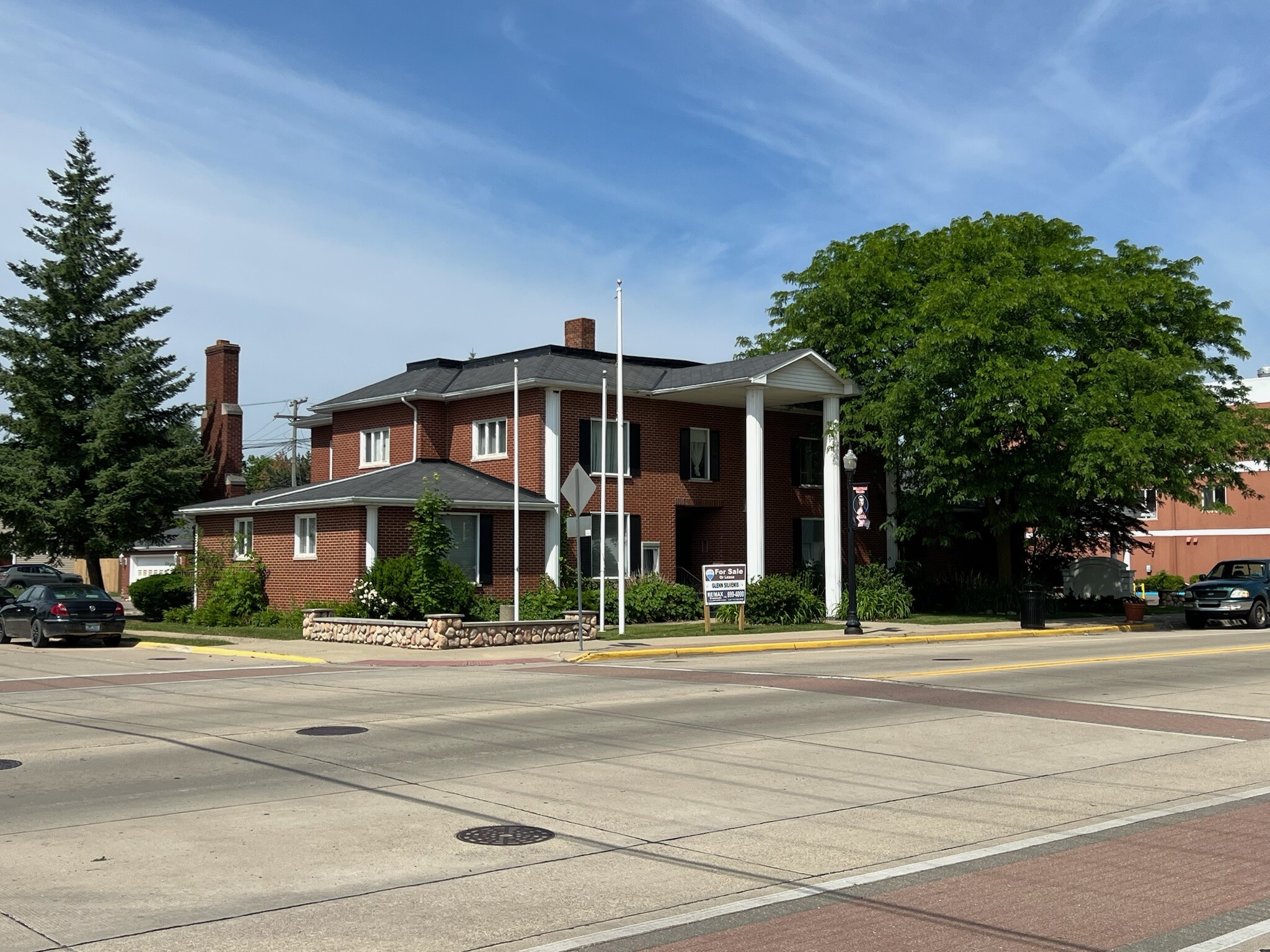 209 N Main St, Belleville, MI for lease Building Photo- Image 1 of 7