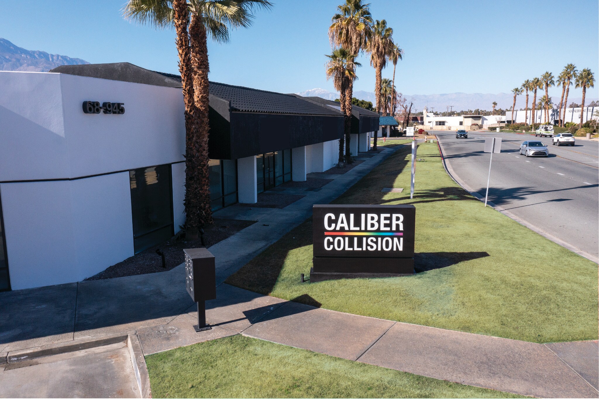 68945 Perez Rd, Cathedral City, CA for lease Primary Photo- Image 1 of 15