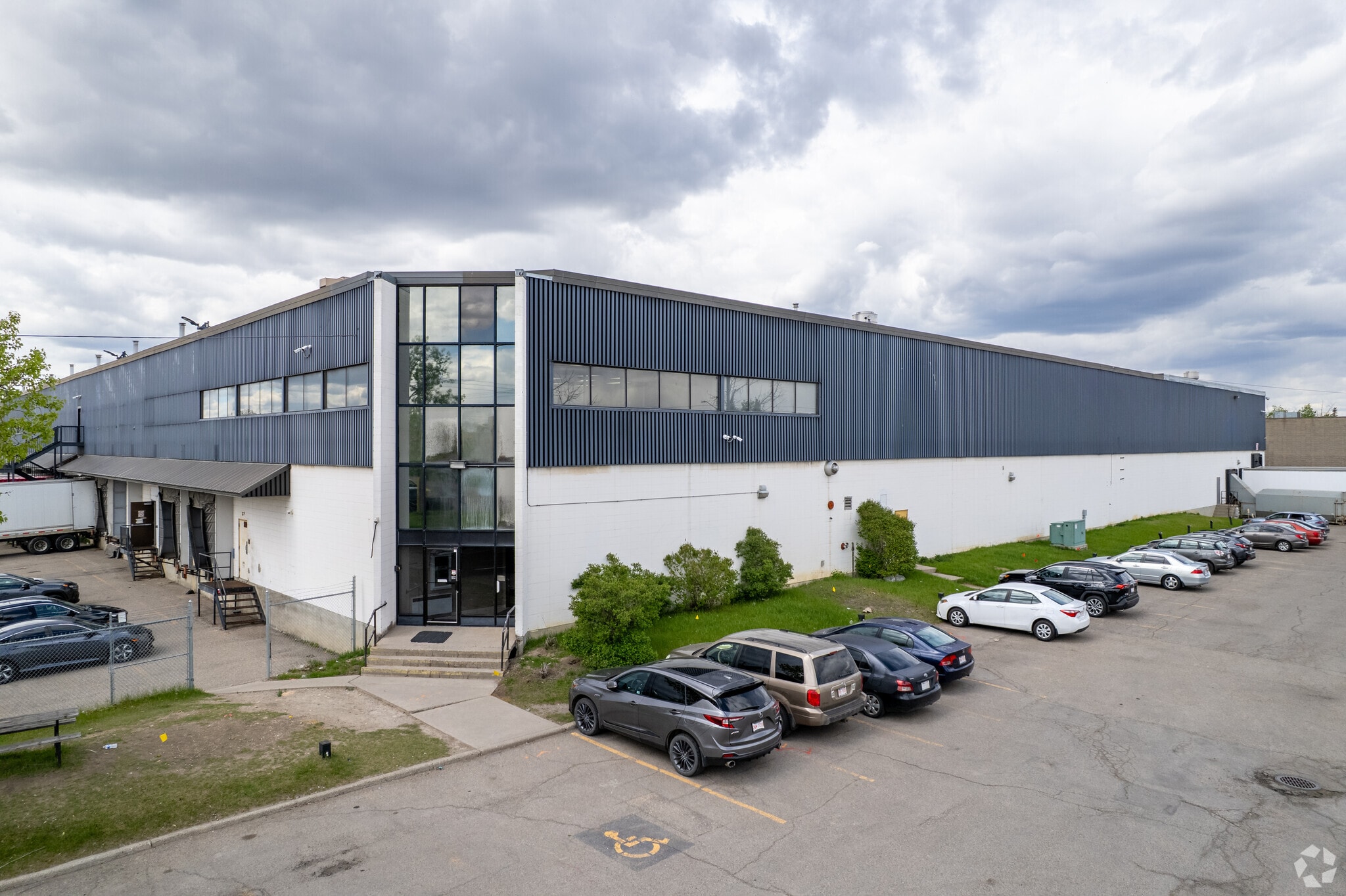 3916 72nd Ave SE, Calgary, AB for lease Building Photo- Image 1 of 6