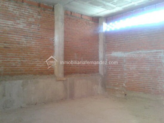 Commerce de détail dans Cáceres, Cáceres à louer - Photo du bâtiment - Image 1 de 5