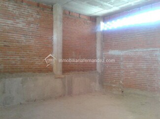 Plus de détails pour Commerce de détail à louer