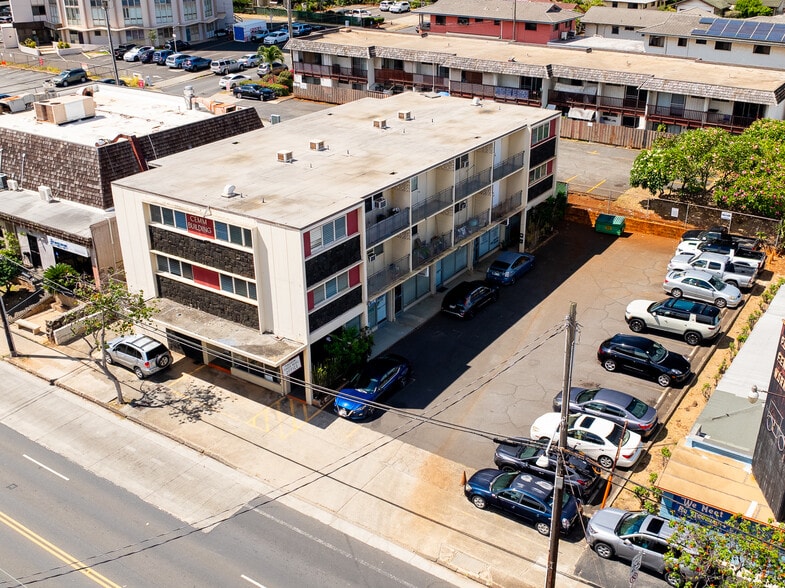3427 Waialae Ave, Honolulu, HI for sale - Building Photo - Image 2 of 25