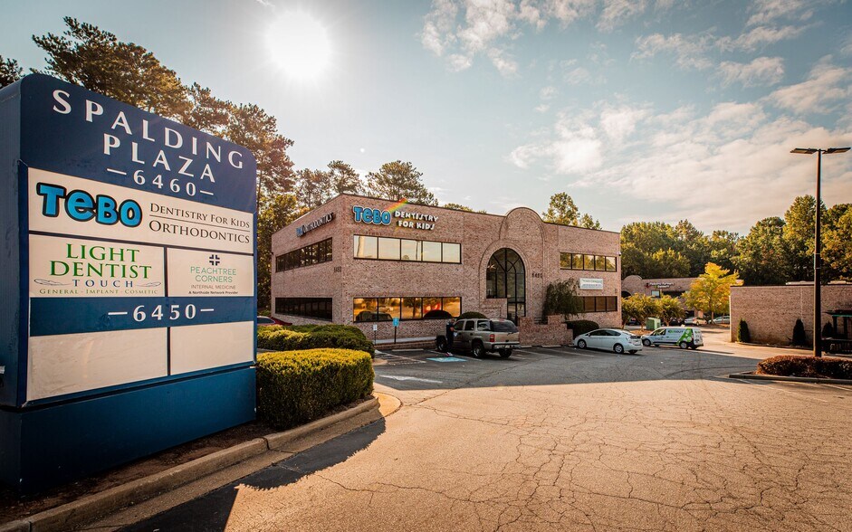 6460 Spalding Dr, Peachtree Corners, GA for lease - Primary Photo - Image 1 of 22