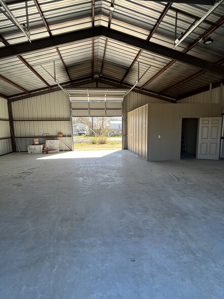 50 Sauder Dr, New Braunfels, TX for lease - Interior Photo - Image 3 of 16