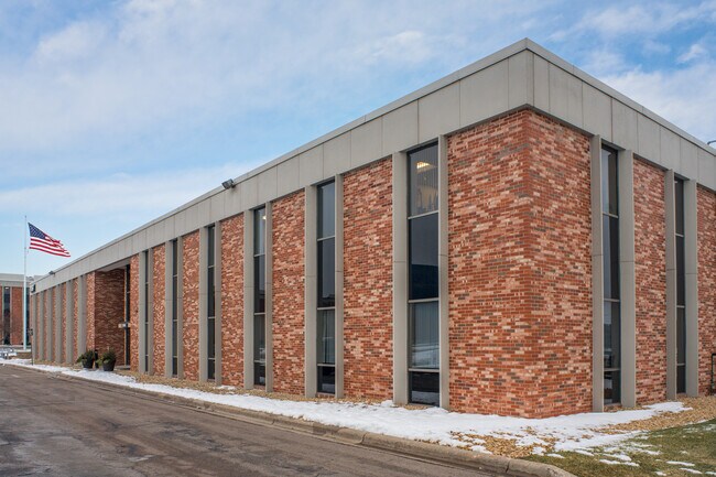 Plus de détails pour 7850 Metro Pky, Bloomington, MN - Bureau à louer
