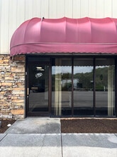 2849 John Deere Dr, Knoxville, TN for lease Interior Photo- Image 2 of 11
