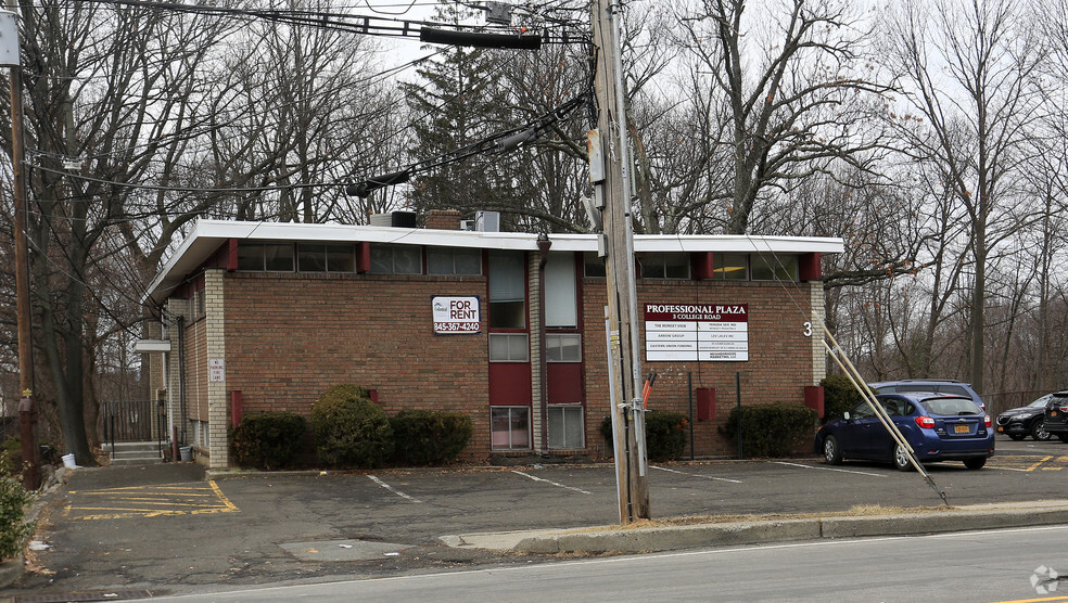 3 College Rd, Monsey, NY à vendre - Photo du bâtiment - Image 1 de 1