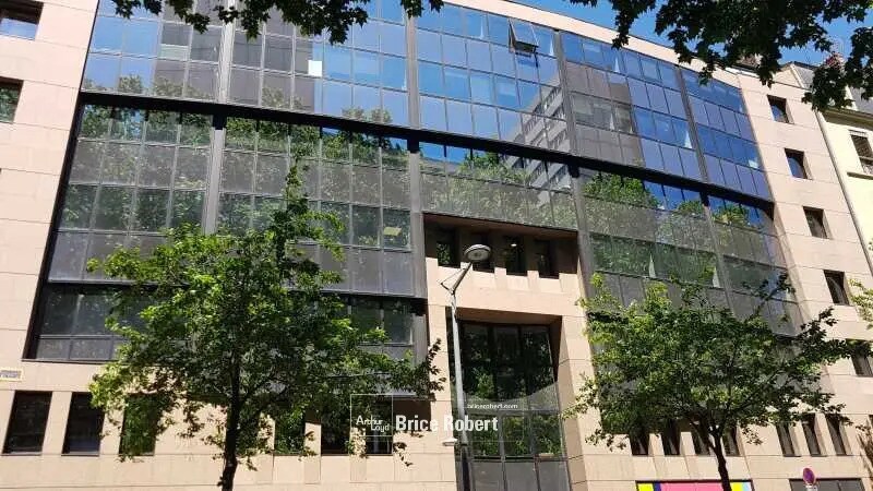 Office in Lyon for lease Building Photo- Image 1 of 6