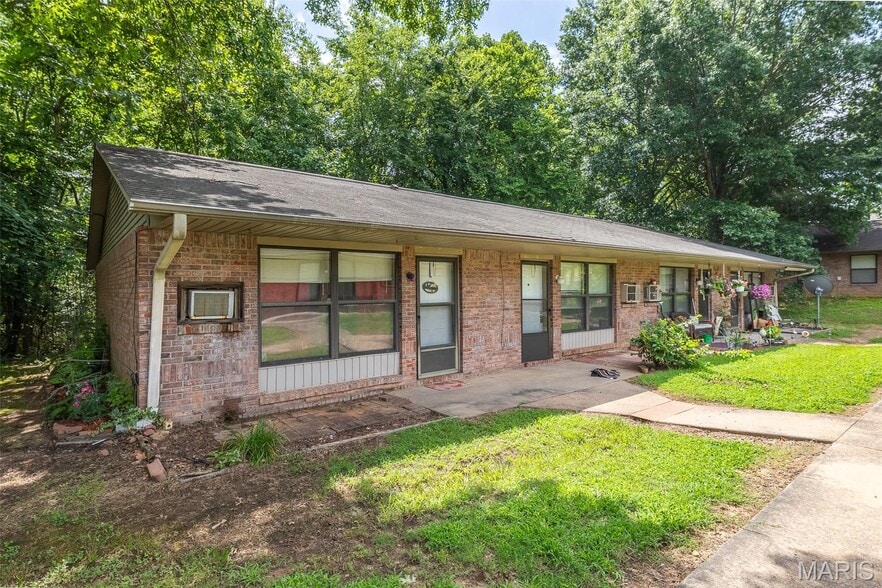 2733 Holly Trl, Poplar Bluff, MO for sale - Building Photo - Image 3 of 21