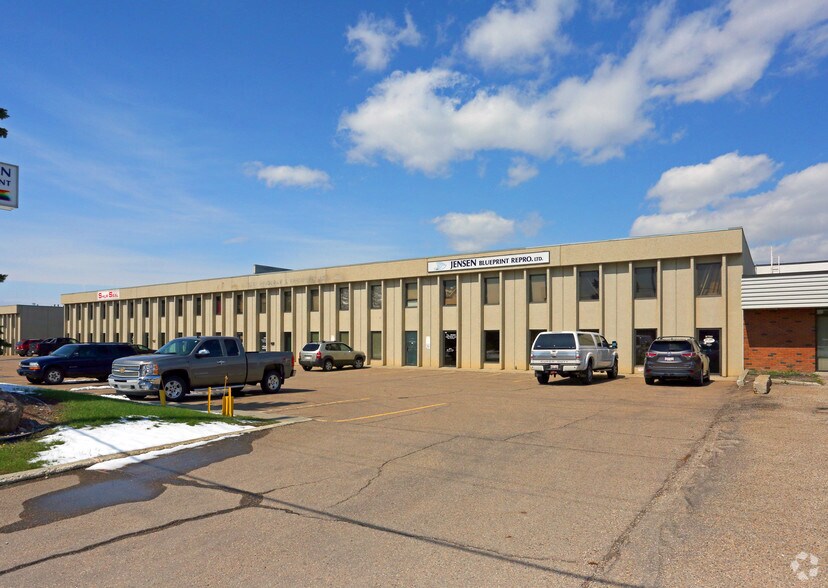 9752-9764 45th Ave NW, Edmonton, AB for sale - Primary Photo - Image 1 of 1