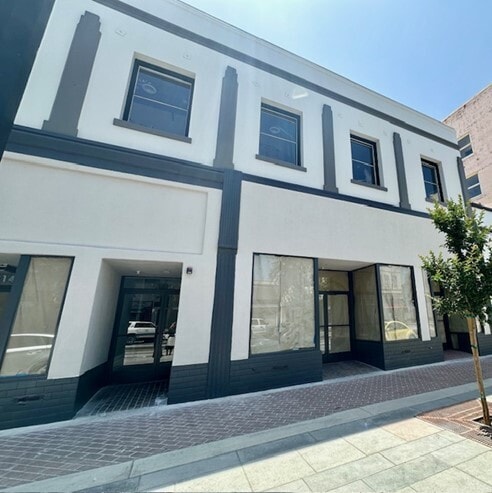 214-218 W 4th St, Santa Ana, CA for lease - Building Photo - Image 3 of 6