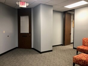 10701 Corporate Dr, Stafford, TX for lease Interior Photo- Image 2 of 11