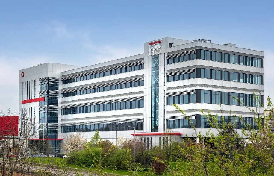 Segro V-Park Grand Union, Wembley for lease - Building Photo - Image 3 of 12