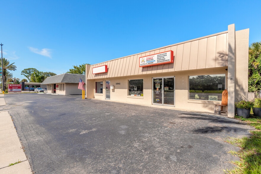 1841 S Ridgewood Ave, Daytona Beach, FL à vendre - Photo du bâtiment - Image 3 de 39