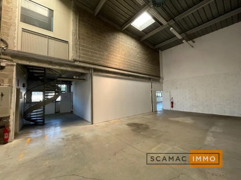 Office in Fresnes for lease - Interior Photo - Image 2 of 10