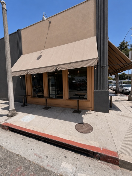 2301-2309 Main St, Santa Monica, CA for lease - Building Photo - Image 3 of 17