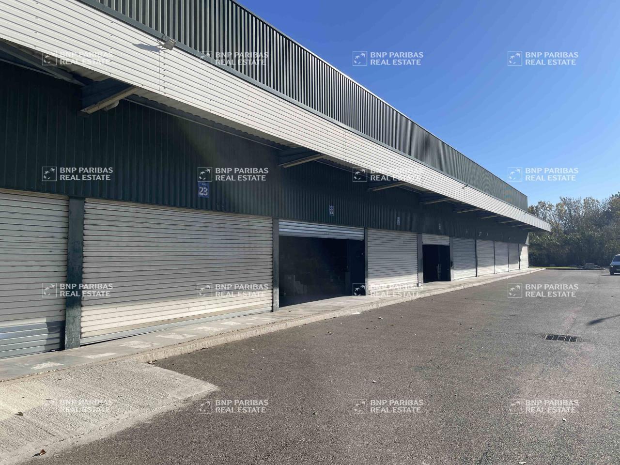 Flex in Vitrolles for lease Building Photo- Image 1 of 21
