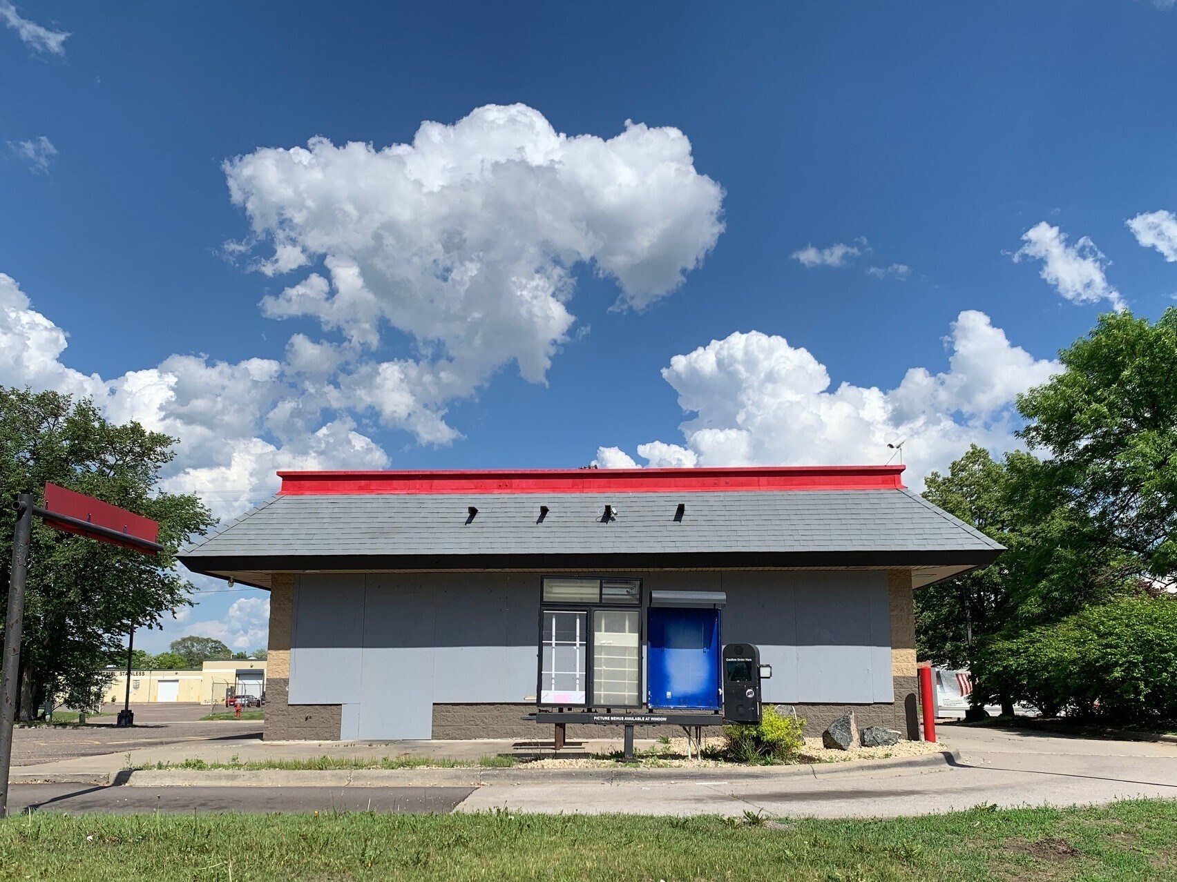 5358 W Broadway Ave, Minneapolis, MN for sale Building Photo- Image 1 of 1