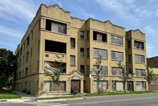 Plus de détails pour 818-824 W 71st St, Chicago, IL - Multi-résidentiel à vendre