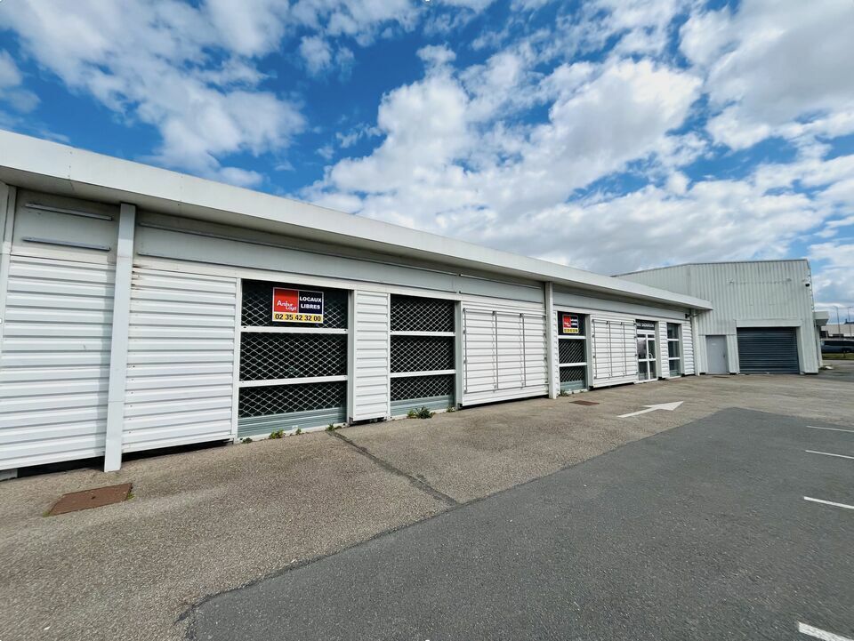 Flex in Le Havre for lease Building Photo- Image 1 of 8
