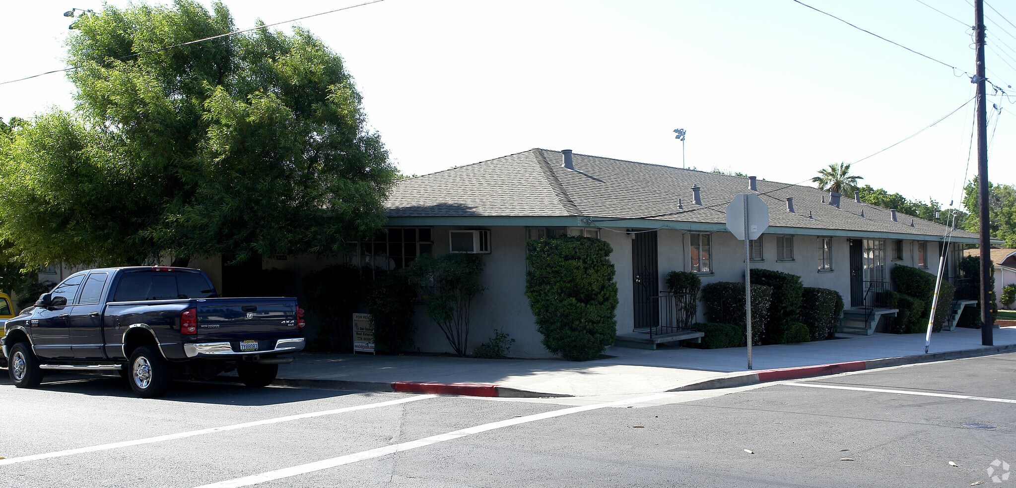 123 W 10th St, Antioch, CA à vendre Photo principale- Image 1 de 3