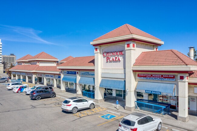 Plus de détails pour 6100 Macleod Trl SW, Calgary, AB - Commerce de détail à louer