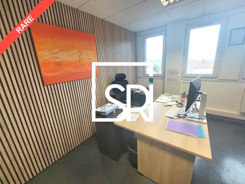 Office in Clermont-Ferrand for sale - Building Photo - Image 3 of 12