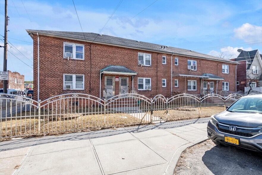 18705-18721 Baisley Blvd, Jamaica, NY for sale - Building Photo - Image 2 of 18